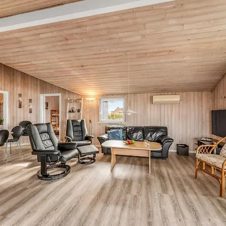 Loviisa - 300m To The Fjord By Interhome